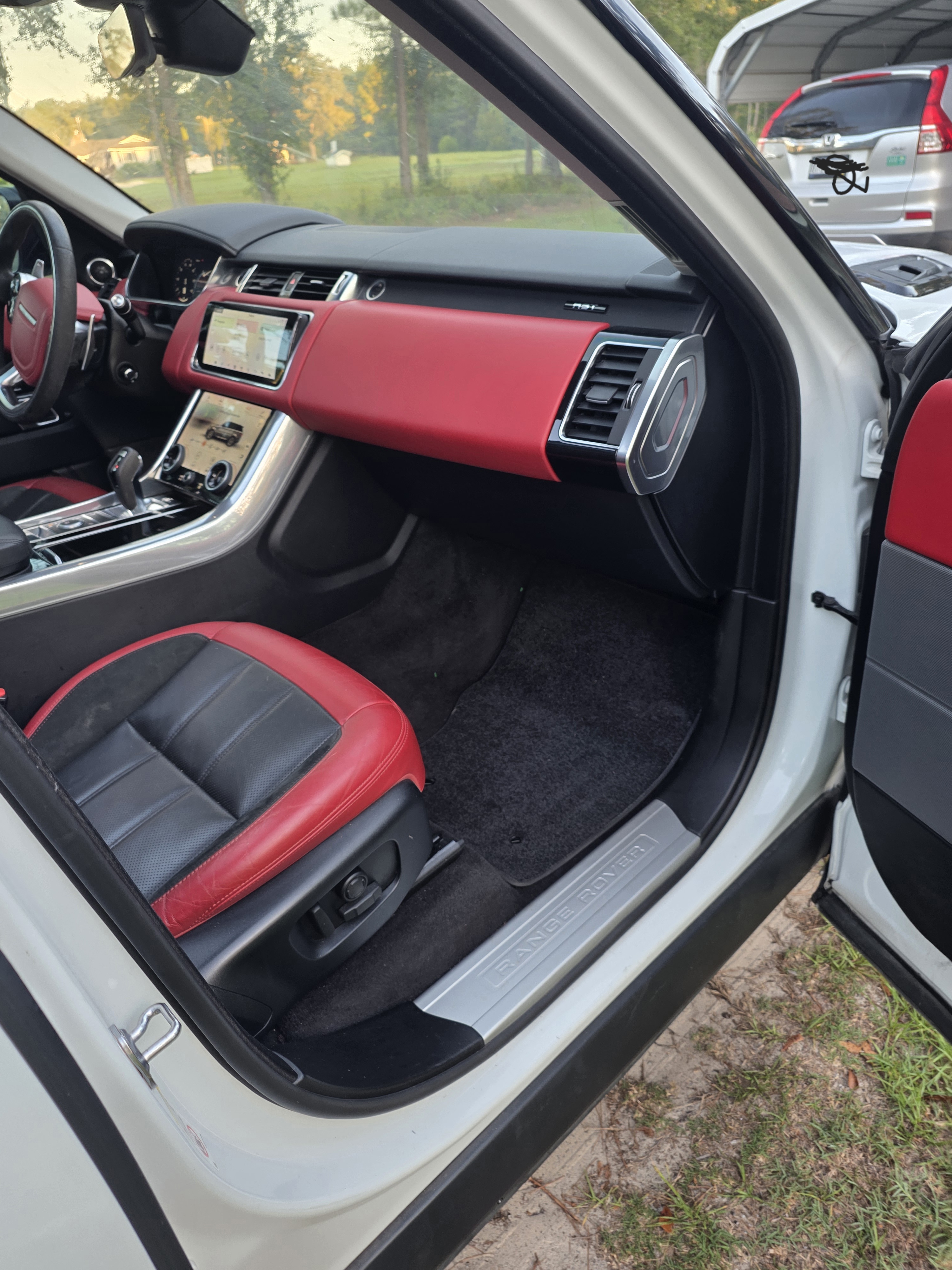 Used 2020 Land Rover Range Rover Sport HST AWD/4WD image 16
