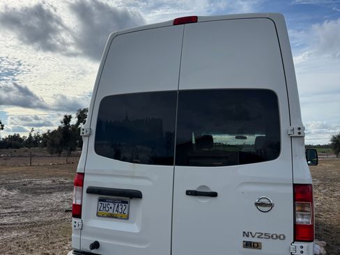 Used 2016 Nissan NV 2500 SV w/ Technology Package image 4