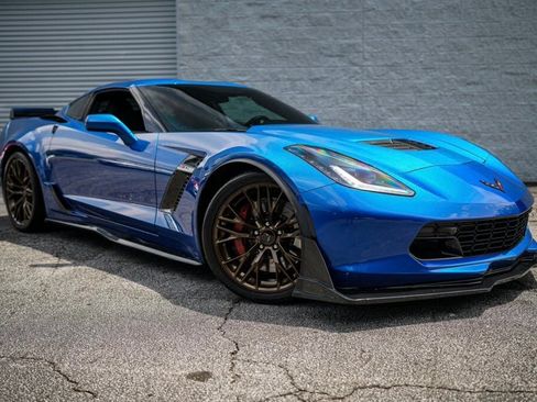Used 2016 Chevrolet Corvette Z06 w/ 2LZ Preferred Equipment Group image 4
