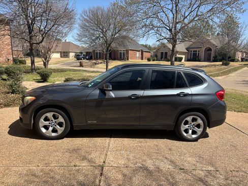 Used 2013 BMW X1 sDrive28i image 4