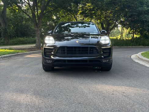 Used 2017 Porsche Macan GTS AWD/4WD image 29