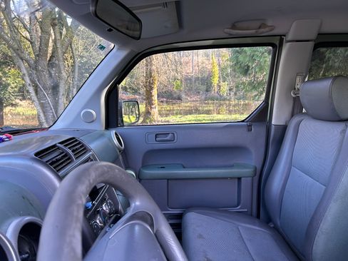 Used 2004 Honda Element LX image 5