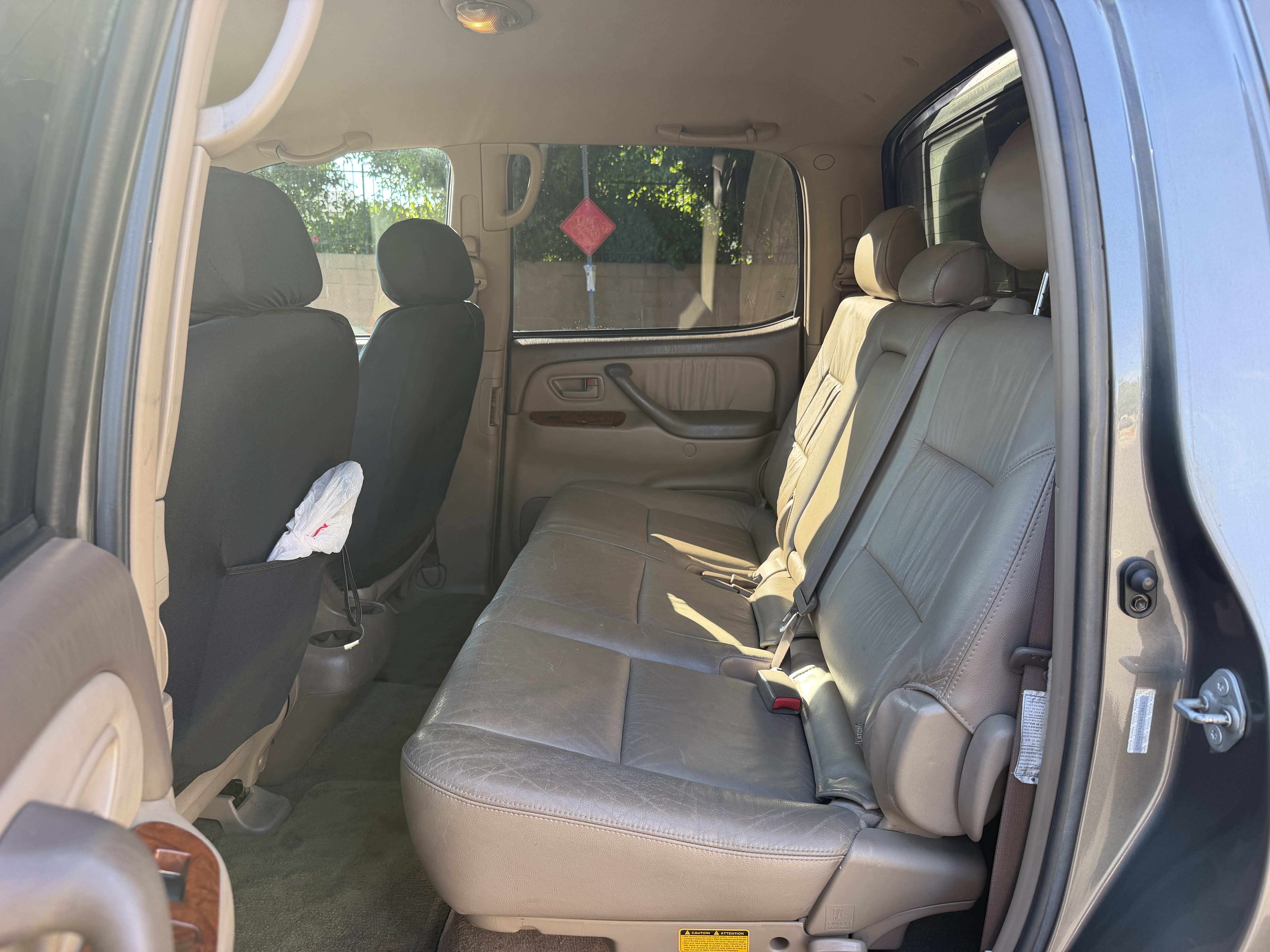 Used 2004 Toyota Tundra Limited w/ Towing Pkg RWD image 10