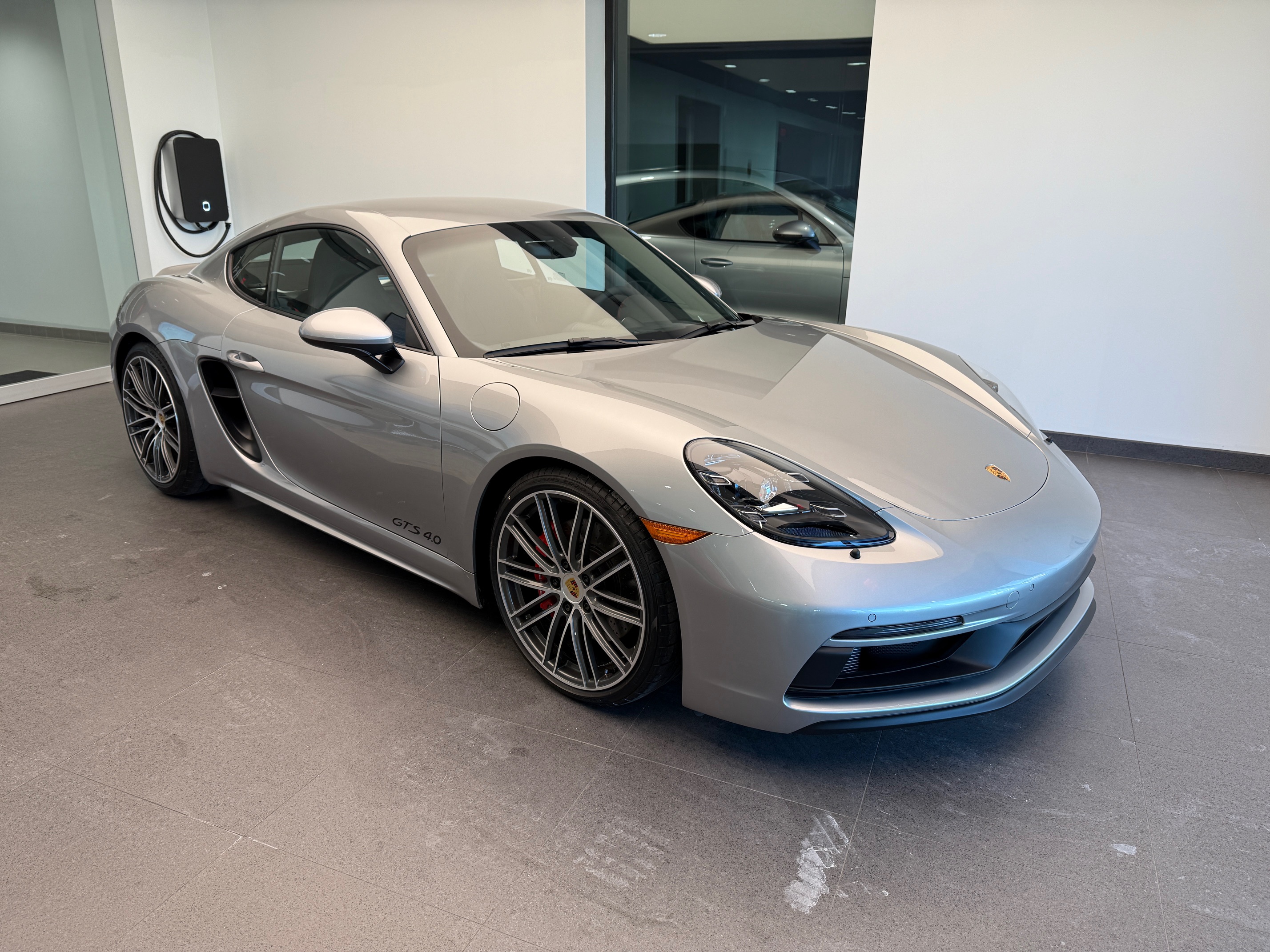 Used 2025 Porsche 718 Cayman GTS RWD image 1