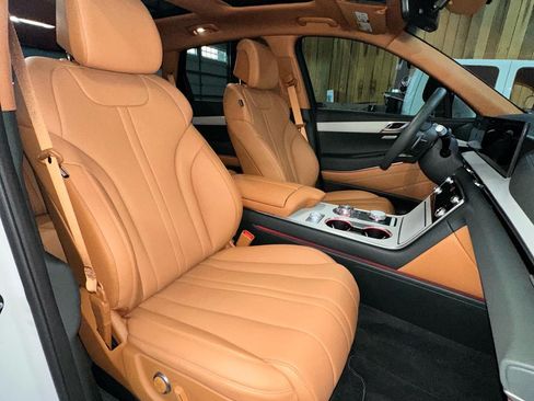 Used 2025 Genesis GV80 2.5T Advanced image 11