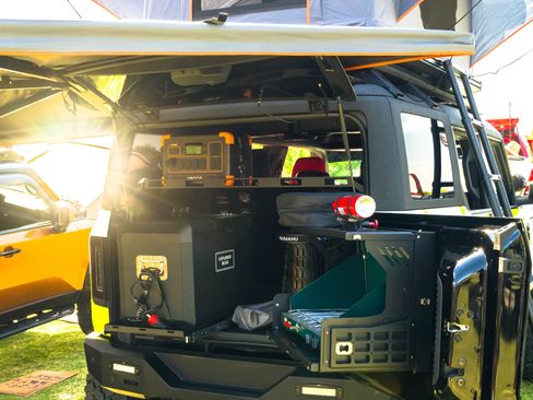 Used 2022 Ford Bronco Outer Banks w/ Sasquatch Package image 2