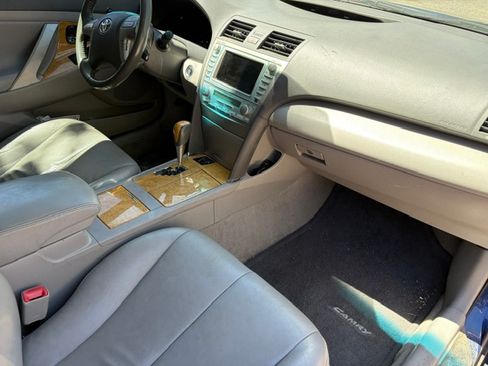 Used 2007 Toyota Camry XLE FWD image 16