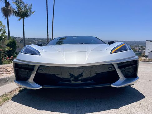 Used 2020 Chevrolet Corvette Stingray Premium Cpe w/ 3LT Preferred Equipment Group RWD image 2