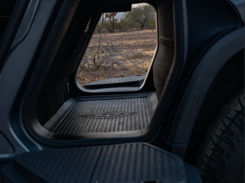 Used 2022 Rivian R1T Adventure AWD/4WD image 16