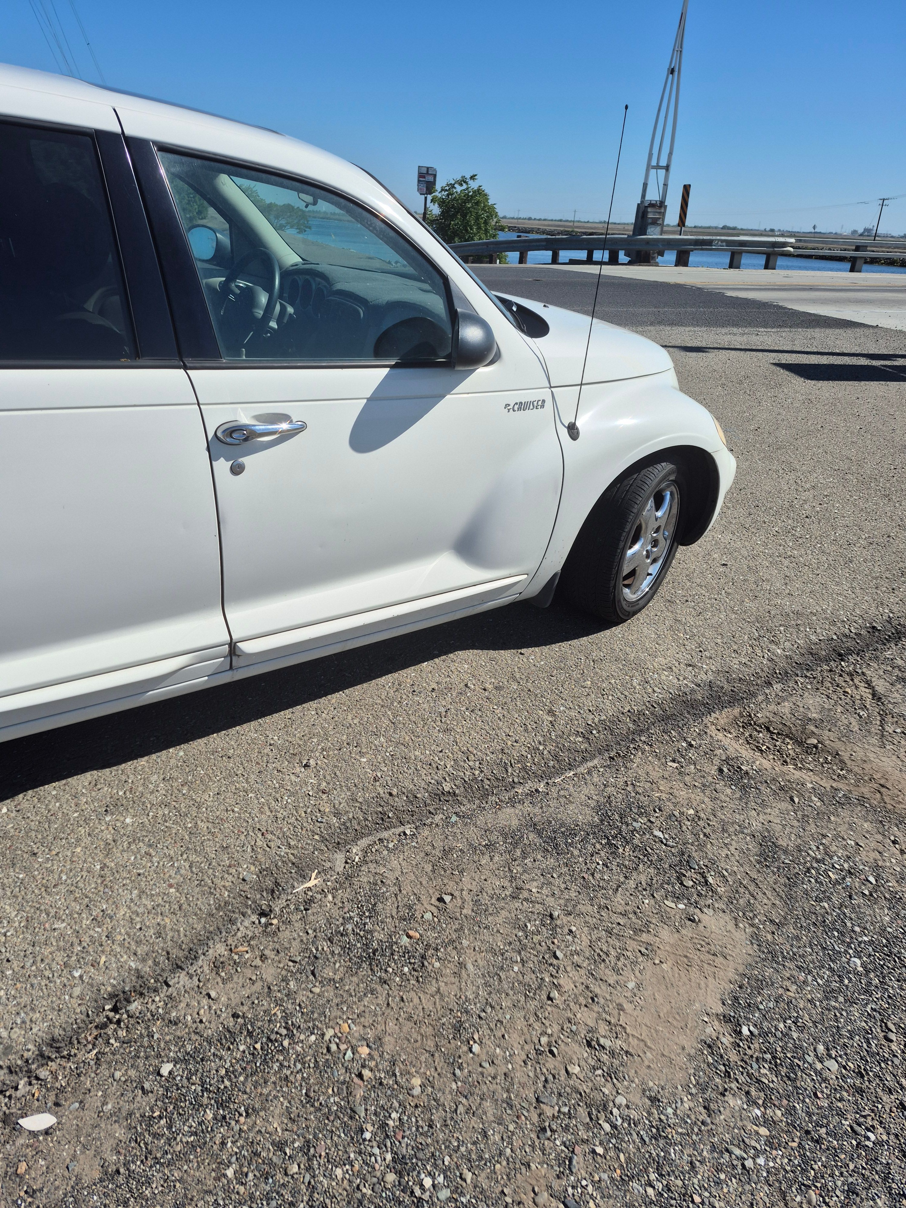 Used 2002 Chrysler PT Cruiser Limited FWD image 4
