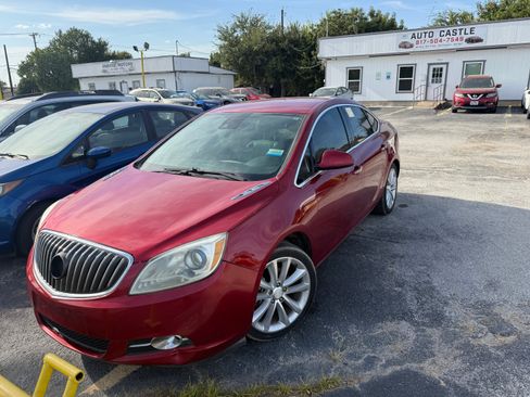 Used 2014 Buick Verano Leather FWD image 2
