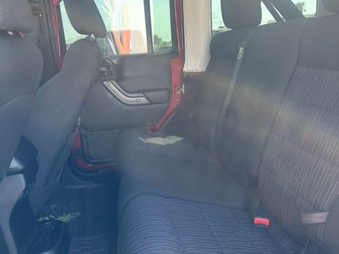 Used 2012 Jeep Wrangler Unlimited Sport AWD/4WD image 8