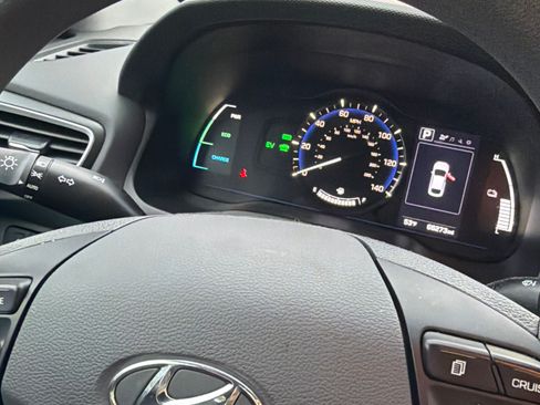 Used 2019 Hyundai Ioniq Blue image 9