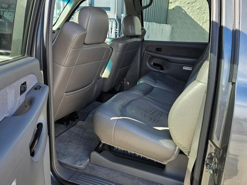 Used 2001 GMC Sierra 2500 4x4 Crew Cab HD w/ SLT Marketing Option Pkg image 8