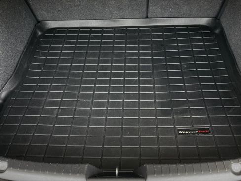 Used 2014 MAZDA MAZDA3 i Touring w/ Technology Package image 13