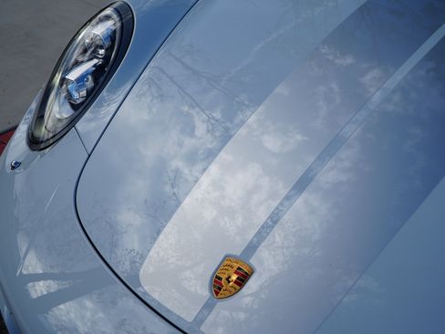 Used 2017 Porsche 911 Carrera S image 4