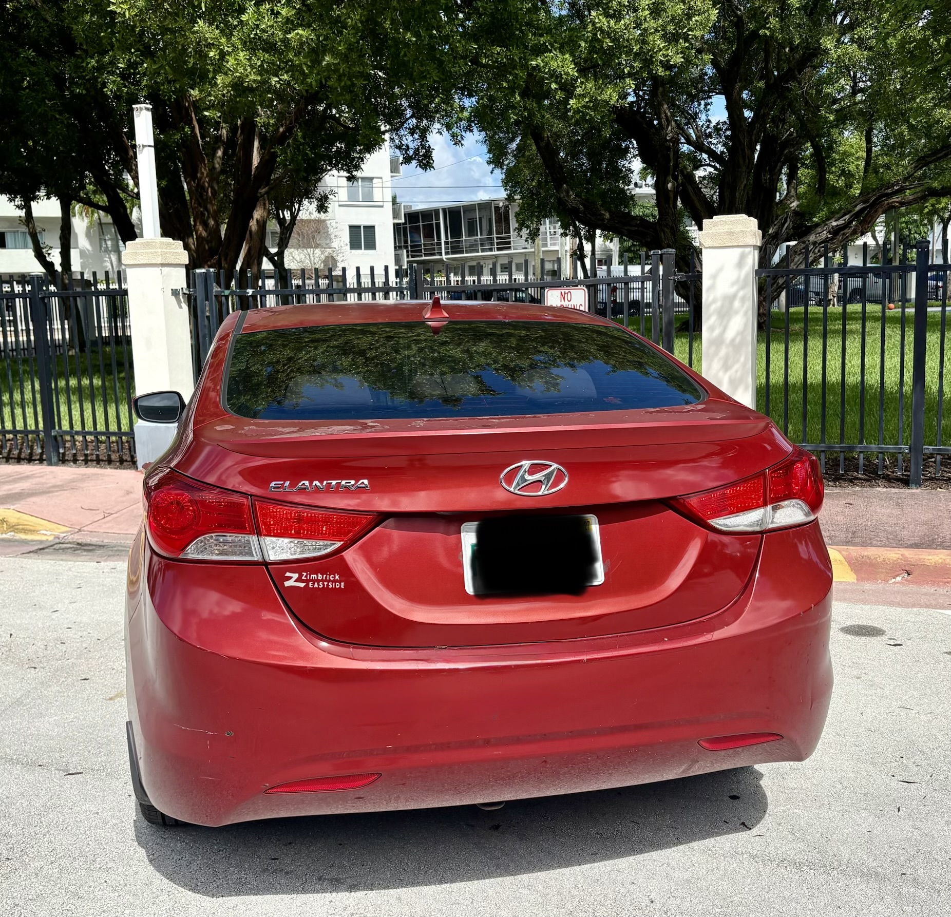 Used 2013 Hyundai Elantra GLS w/ Preferred Pkg FWD image 5