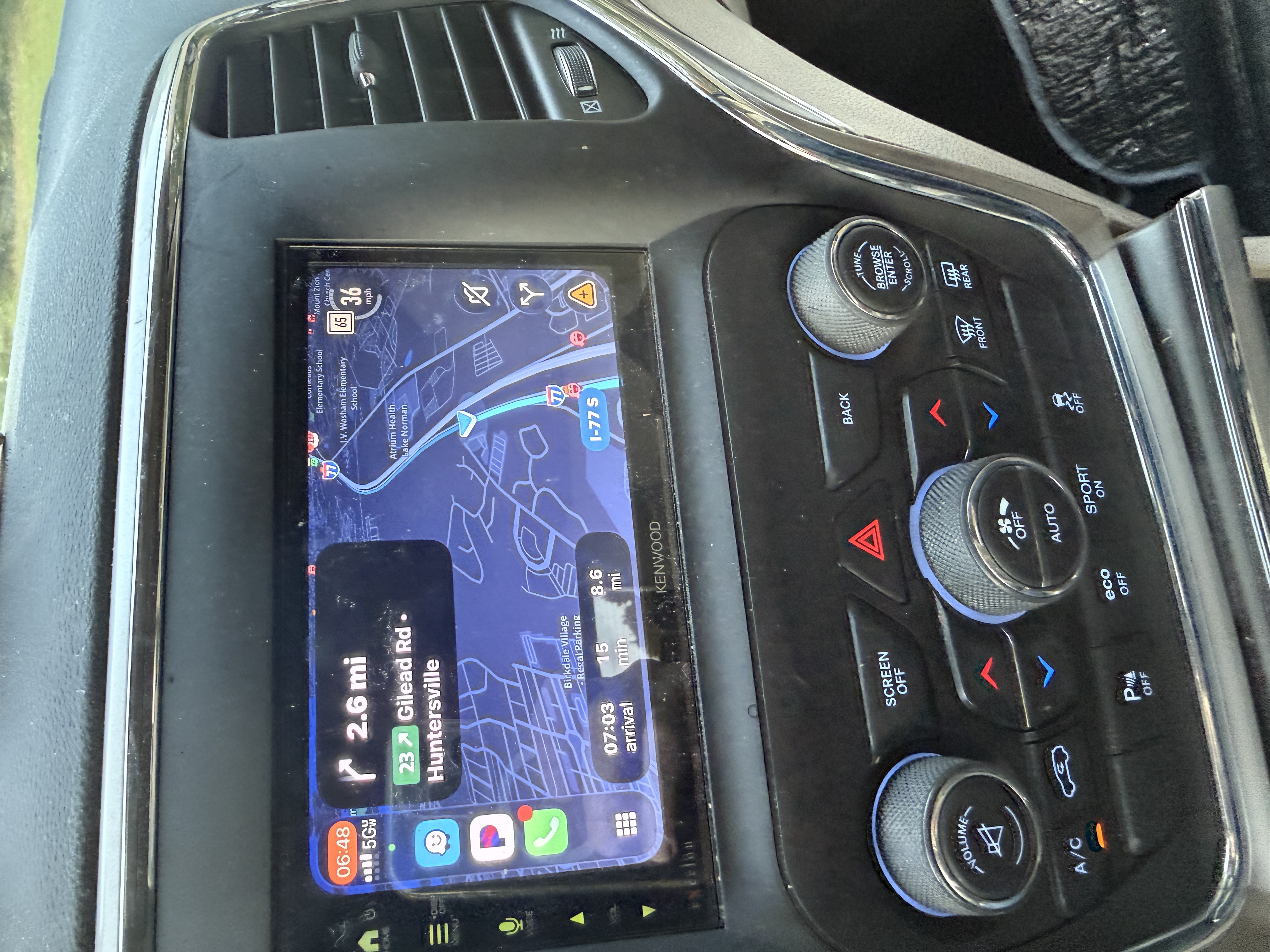 Used 2016 Jeep Grand Cherokee Limited w/ Trailer Tow Group IV AWD/4WD image 10