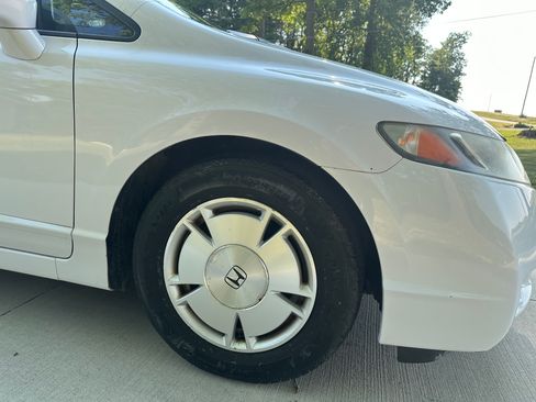 Used 2010 Honda Civic Hybrid Sedan image 25