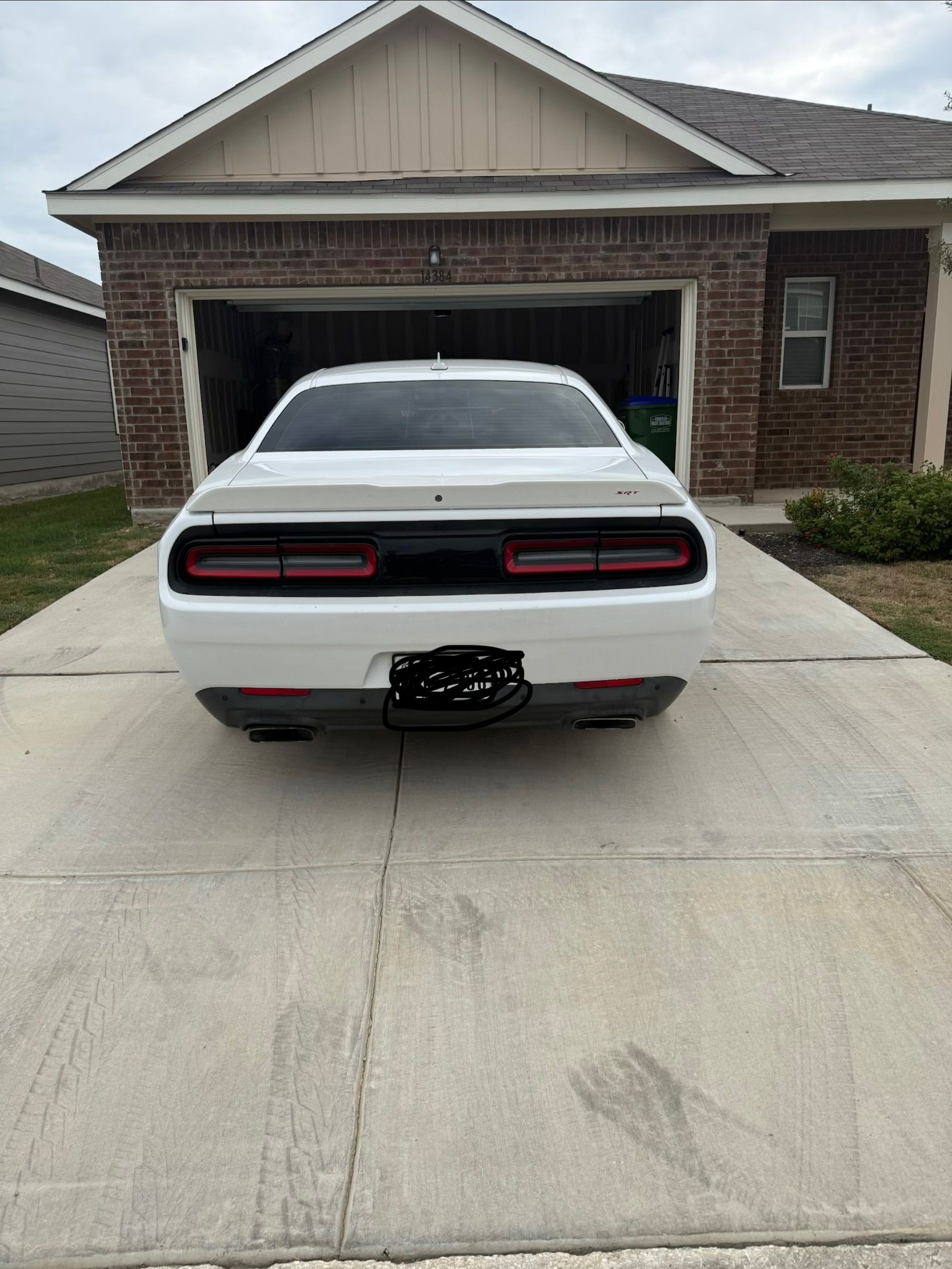 Used 2015 Dodge Challenger SRT w/ Technology Group RWD image 14