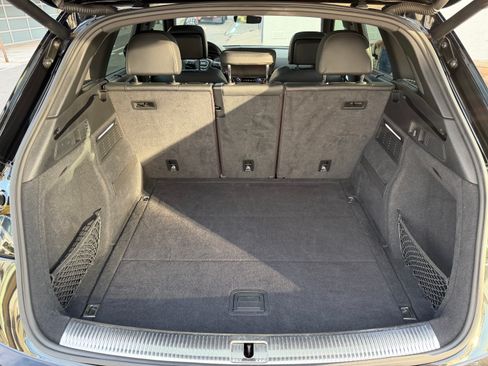 Used 2018 Audi SQ5 Premium Plus w/ S Sport Package image 27