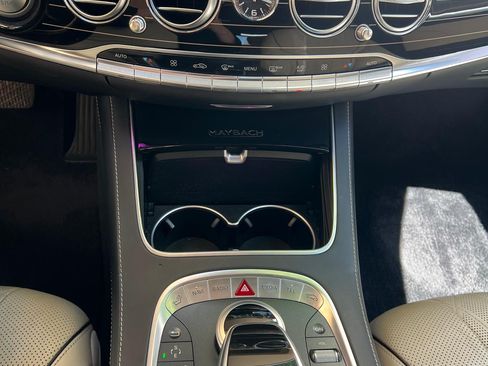 Used 2017 Mercedes-Benz Maybach S 550 4MATIC image 27