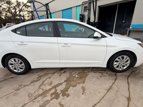 Used 2019 Hyundai Elantra SE w/ Cargo Package image 5
