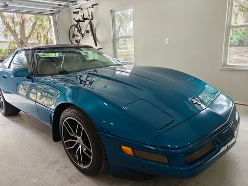 Used 1995 Chevrolet Corvette Coupe image 19