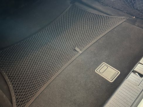 Used 2011 Mercedes-Benz S 63 AMG image 11