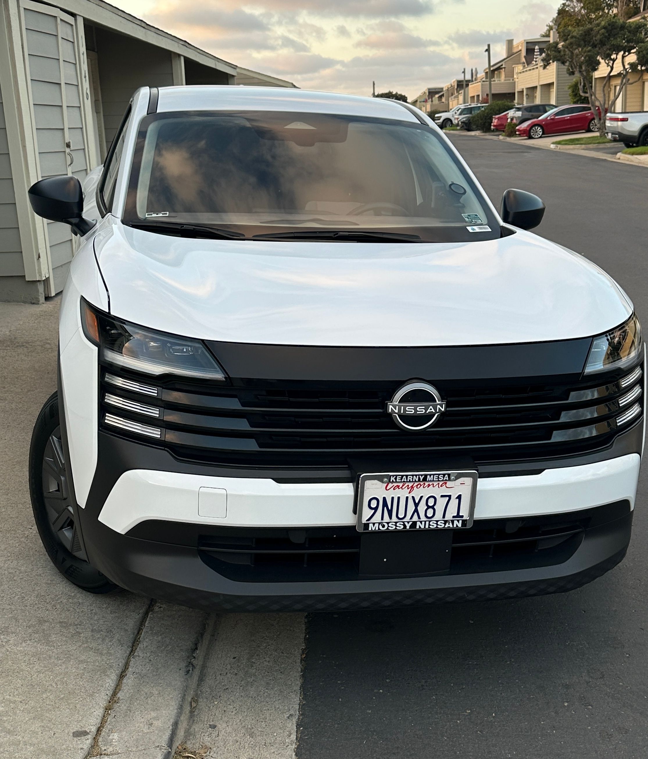 Used 2025 Nissan Kicks S FWD image 4