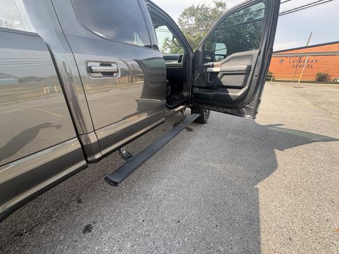 Used 2019 Ford F250 Lariat w/ Lariat Ultimate Package image 27