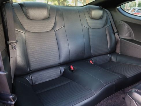 Used 2013 Hyundai Genesis 3.8 image 21