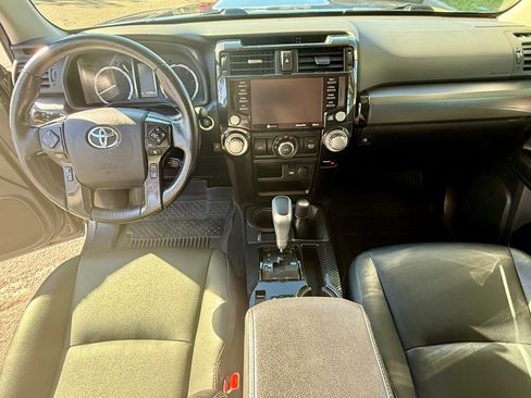 Used 2023 Toyota 4Runner TRD Off-Road Premium image 5