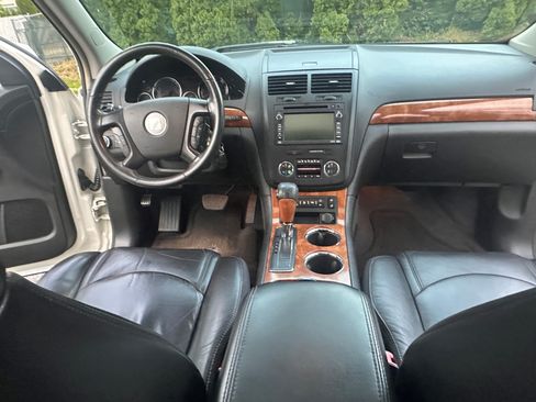 Used 2008 Saturn Outlook XR w/ Premium Trim Package AWD/4WD image 9
