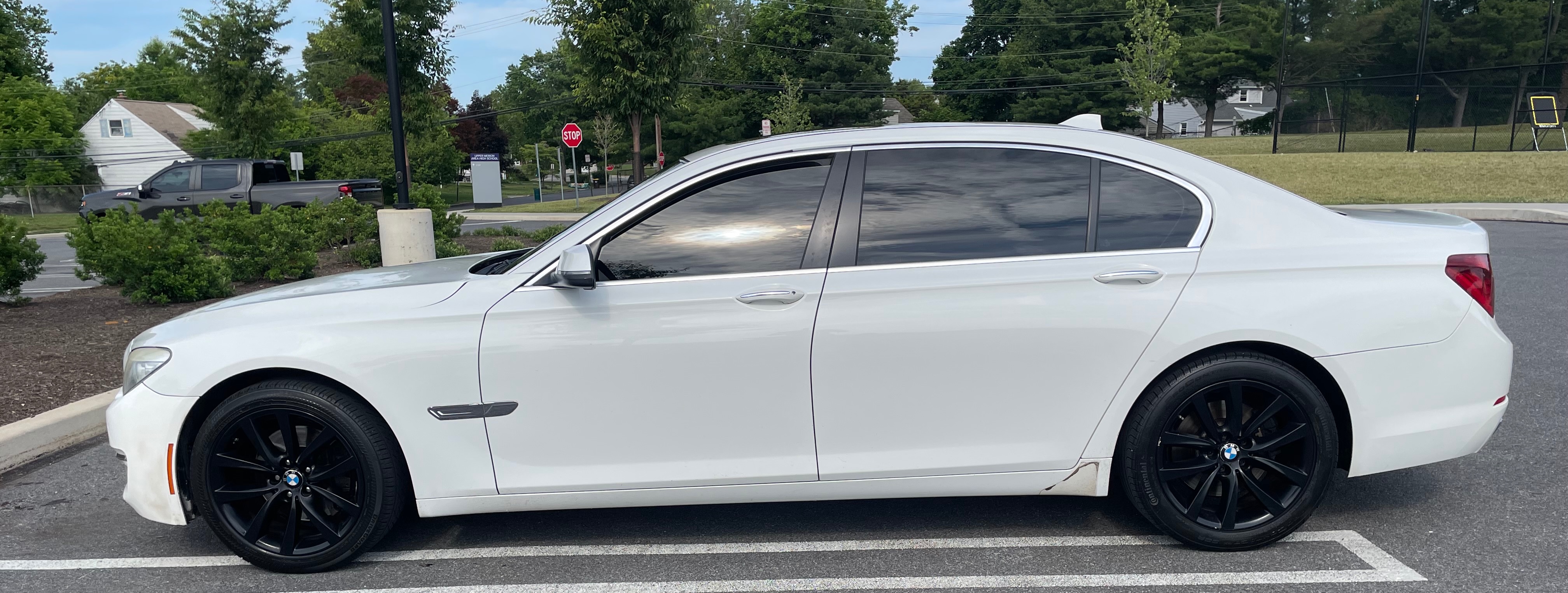 Used 2013 BMW 740Li RWD image 1