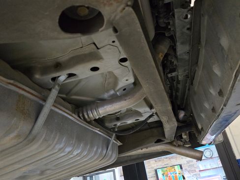 Used 1992 Cadillac Brougham RWD image 26
