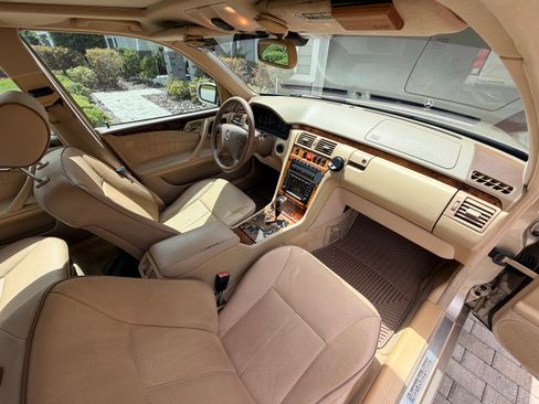 Used 2002 Mercedes-Benz E 320 Sedan image 12