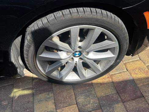 Used 2011 BMW 535i xDrive Sedan AWD/4WD image 11