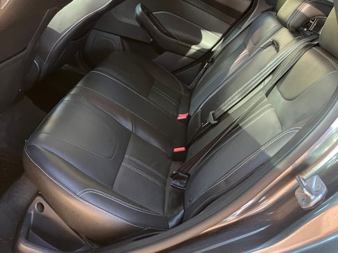 Used 2014 Ford Focus SE w/ Equipment Group 201A image 17