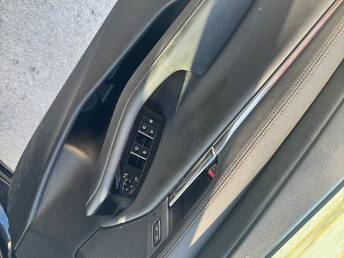 Used 2024 MAZDA MAZDA3 s FWD image 21