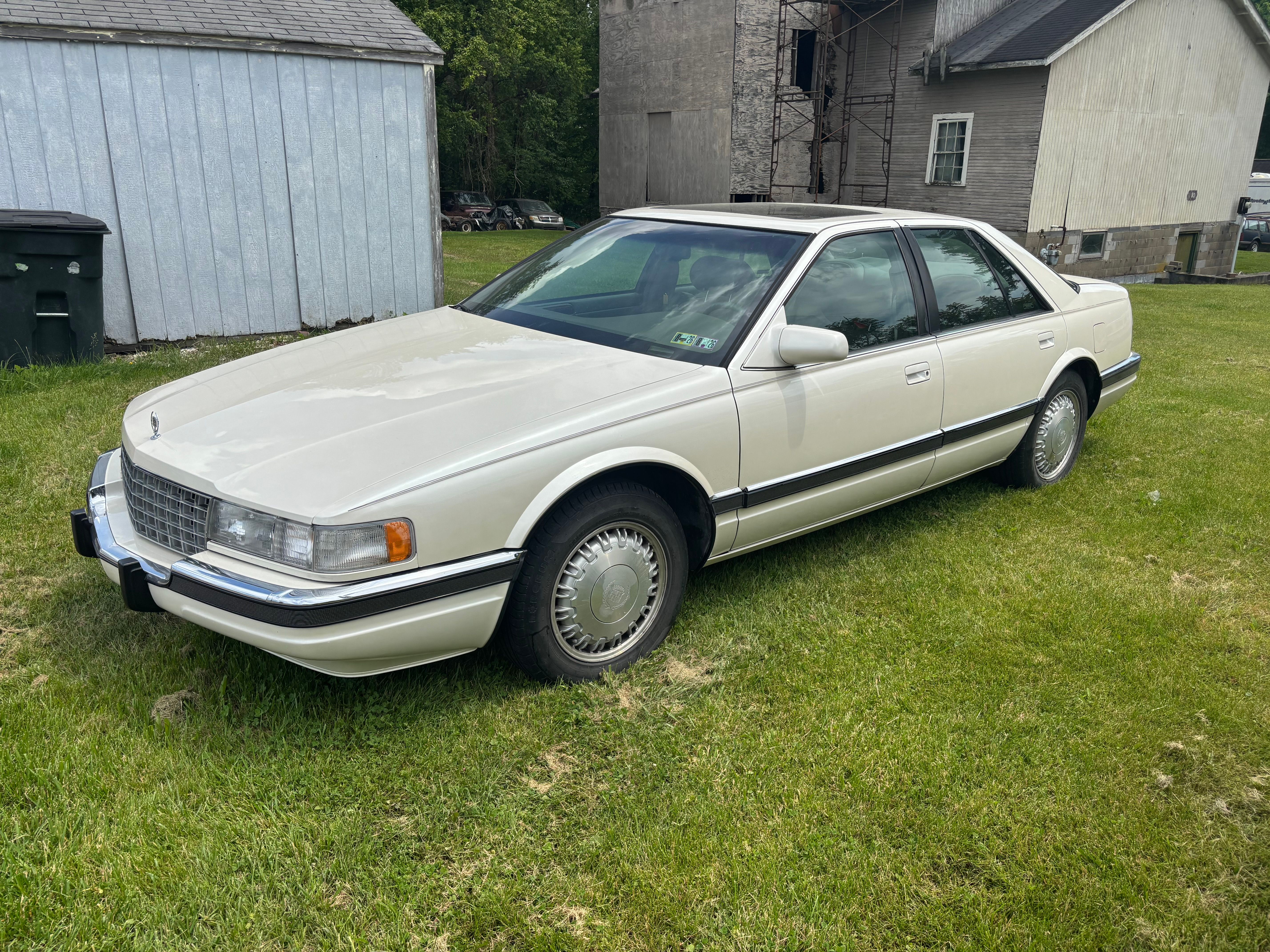 Used 1993 Cadillac Seville FWD image 2