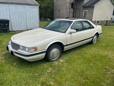 Used 1993 Cadillac Seville FWD image 2