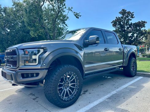Used 2019 Ford F150 Raptor w/ Equipment Group 802A Luxury AWD/4WD image 4