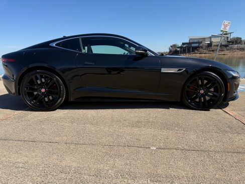 Used 2021 Jaguar F-TYPE R-Dynamic image 4
