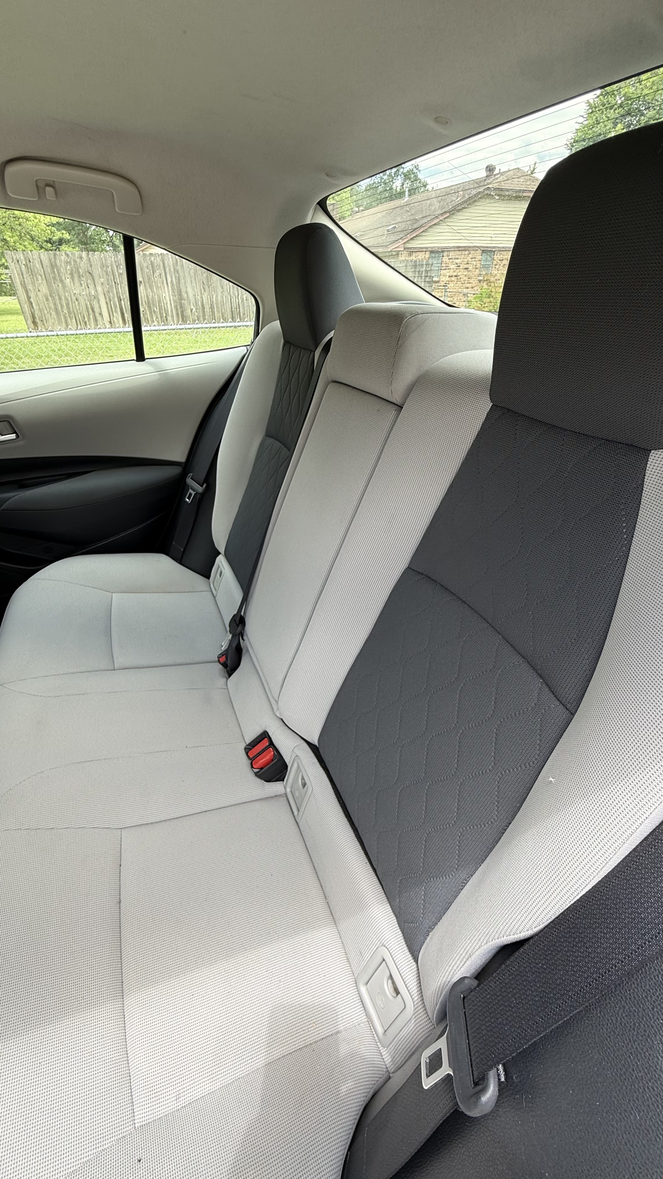 Used 2020 Toyota Corolla LE FWD image 13