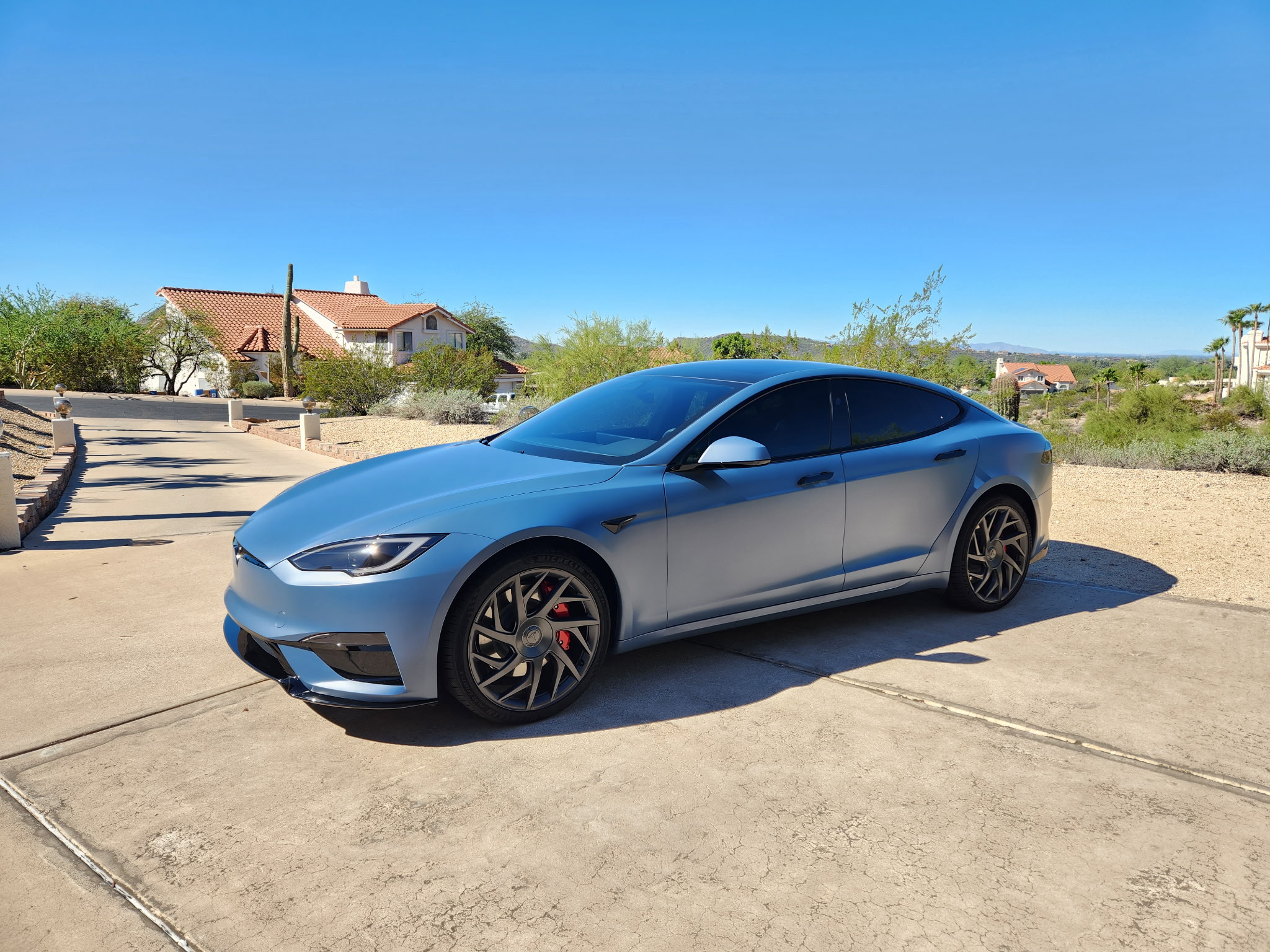Used 2026 Tesla Model S Plaid AWD/4WD image 2