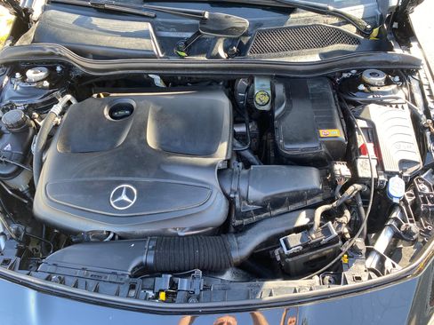 Used 2015 Mercedes-Benz CLA 250 image 12