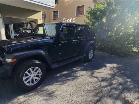 Used 2023 Jeep Wrangler Unlimited Sport image 6