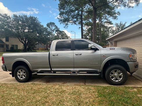 Used 2022 RAM 3500 Laramie image 5
