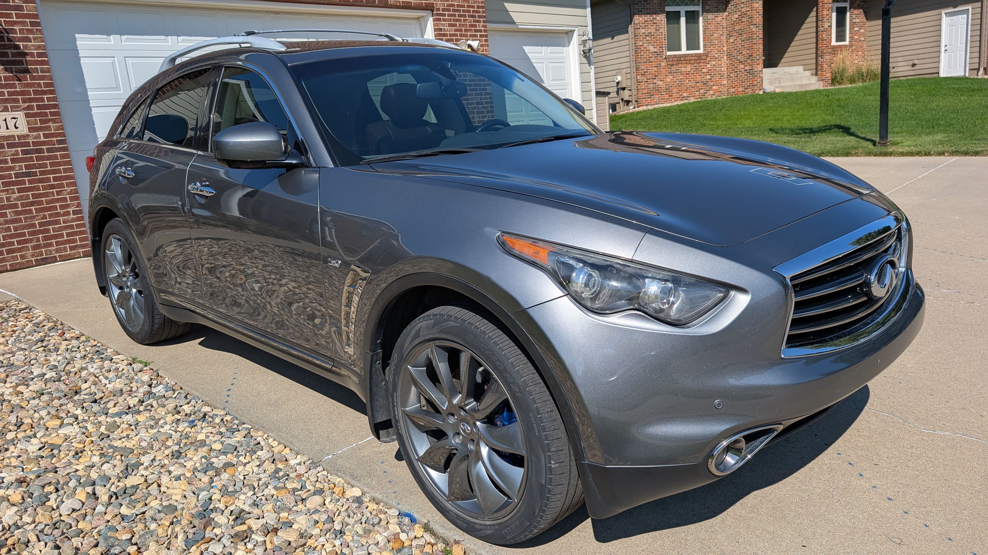 Used 2014 INFINITI QX70 AWD w/ Sport Technology Package image 10